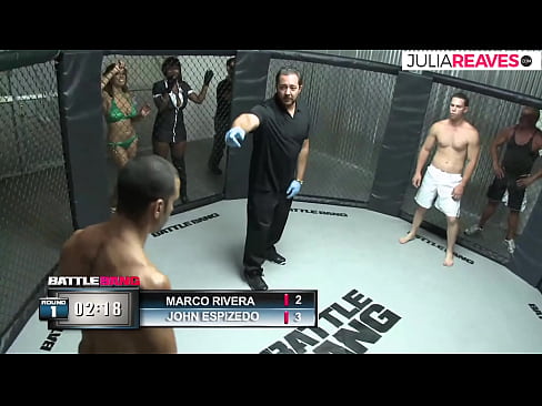 ❤️ Ultimate Fighter fucks wata lamba yarinya dama bayan fada a cikin zobe ❌ Batsa na Rasha