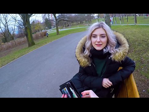 ❤️ Ya hadiye zazzafar baƙo don kuɗi - busa a wurin shakatawa ta Eva Elfie ❌ Batsa na Rasha